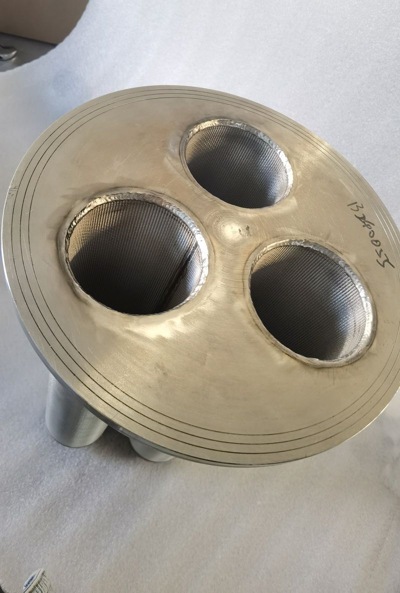 捕集器滤芯-捕集器滤芯-过滤器-产品中心-烧结网_烧结毡_不锈钢折波滤芯_冲孔板复合网_粉末烧结滤芯_Ag亚洲集团